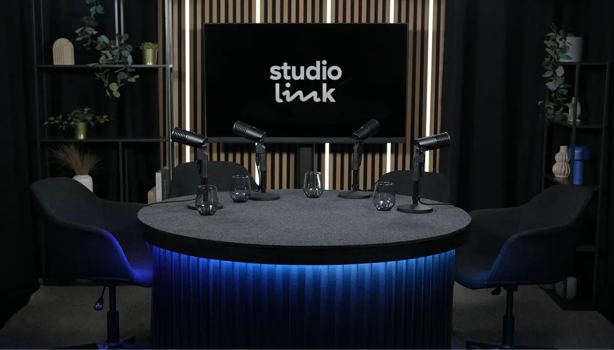 Scenografia programu Ślady Zbrodni